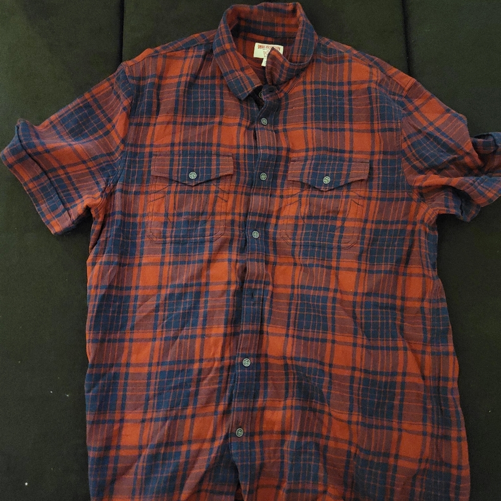 TR shirt